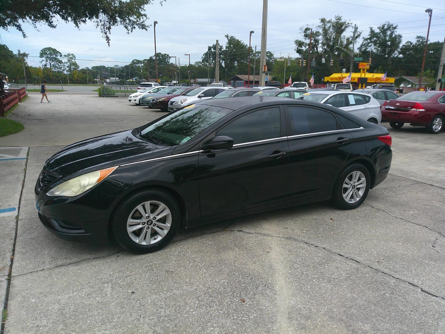 2012 BLACK HYUNDAI SONATA GLS (5NPEB4AC2CH) , located at 1200 Cassat Avenue, Jacksonville, FL, 32205, (904) 695-1885, 30.302404, -81.731033 - Photo#1